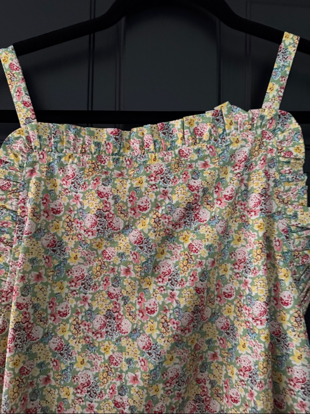 Doen Floral Chrysanthemum Dee Sundress in Pastel Mix - Picture 3 of 10